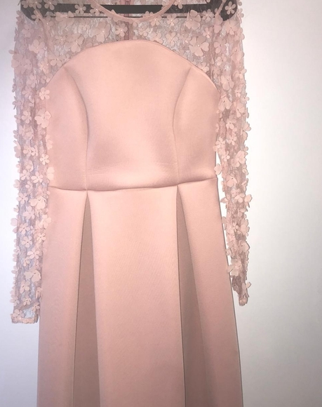 Dress - Picture 2 of 4